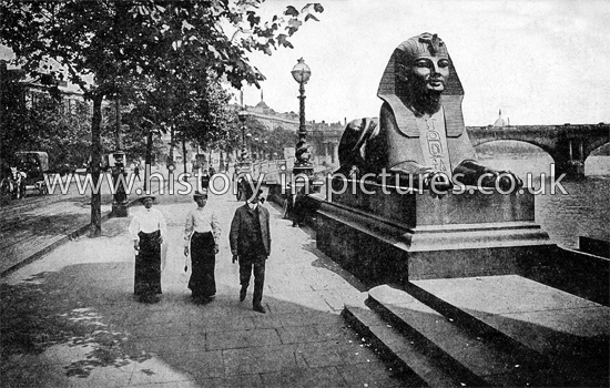 Sphinx, Thames Embankment, London, c.1906.